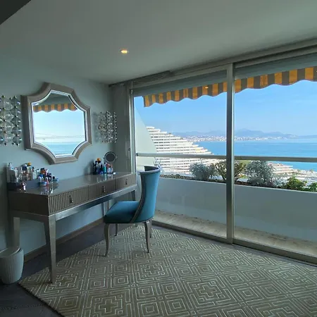 Marina - Stunning View *